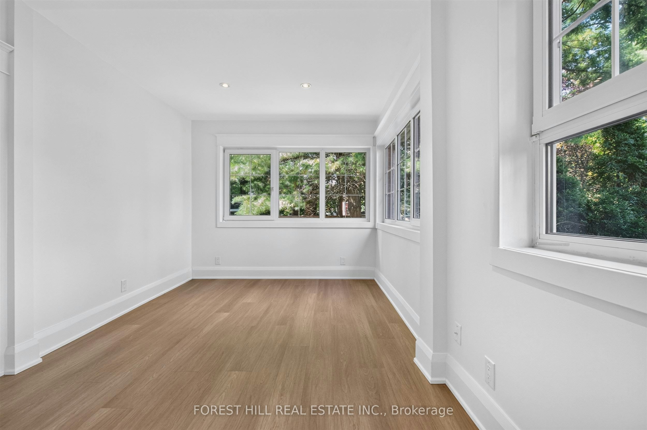 D-30 Pinewood Avenue, Toronto, ON, M6C 2V1 - 17