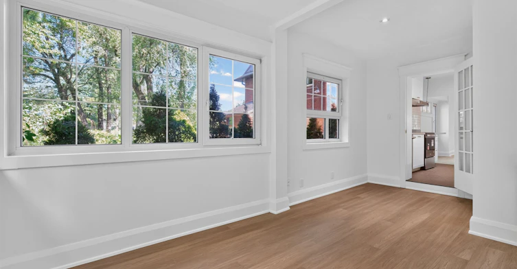 D-30 Pinewood Avenue, Toronto, ON, M6C 2V1 - 18