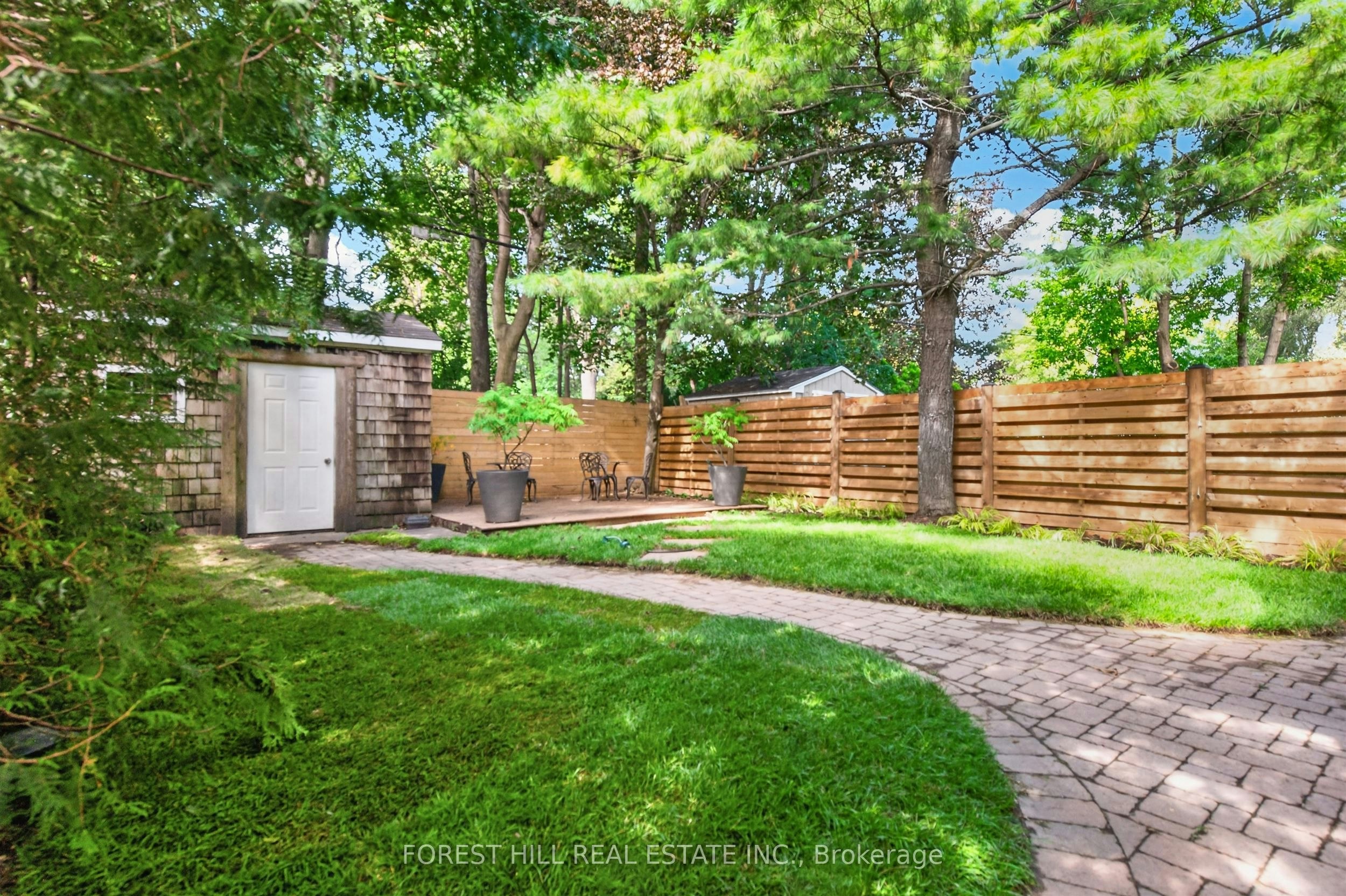 D-30 Pinewood Avenue, Toronto, ON, M6C 2V1 - 22