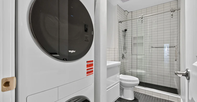 D-30 Pinewood Avenue, Toronto, ON, M6C 2V1 - 21
