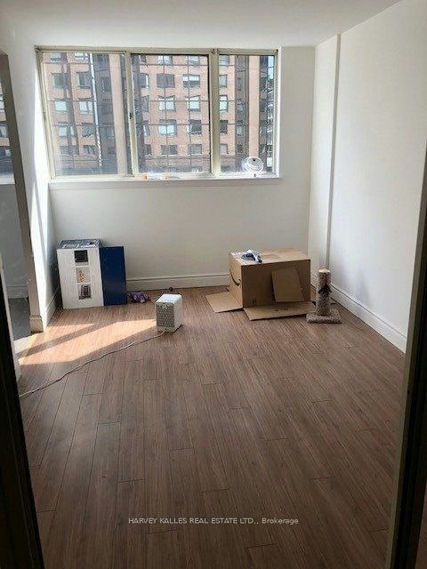 710-633 Bay Street, Toronto, ON, M5G 2G4 - 8