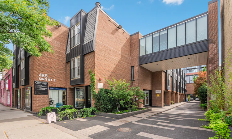 17 & 18-465 King Street E
