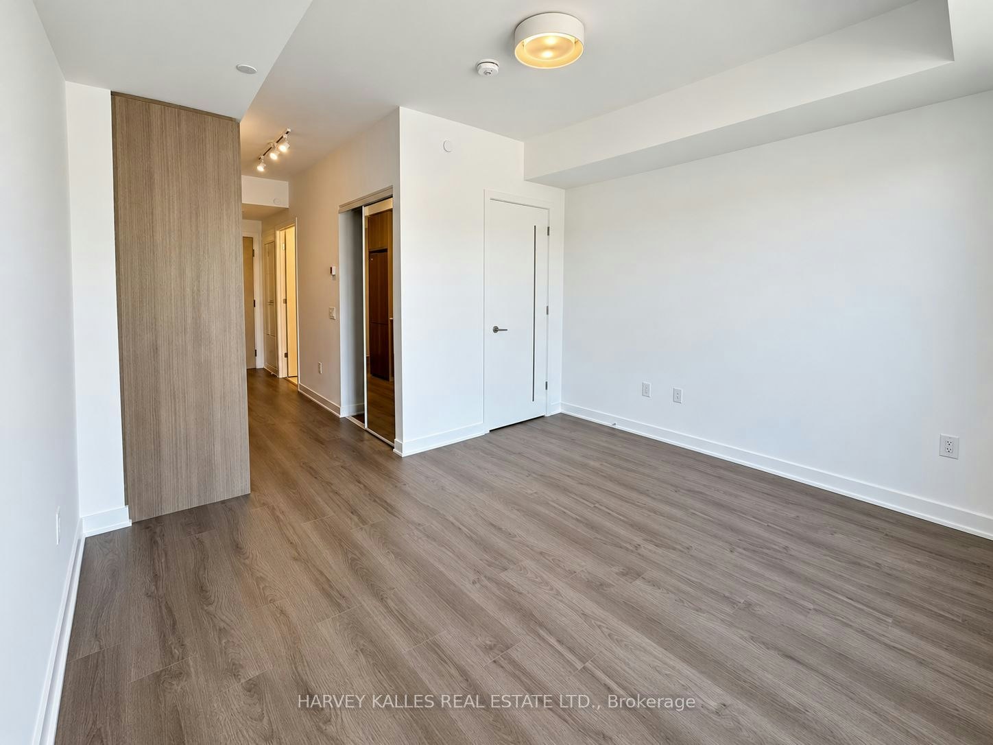 450-30 Dreamers Way, Toronto, ON, M5A 0Y7 - 11