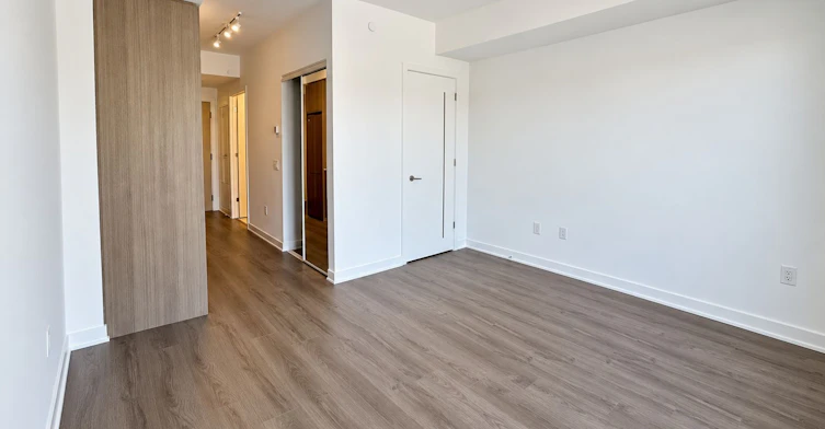 450-30 Dreamers Way, Toronto, ON, M5A 0Y7 - 11