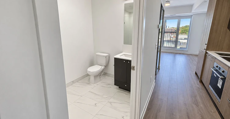 450-30 Dreamers Way, Toronto, ON, M5A 0Y7 - 17