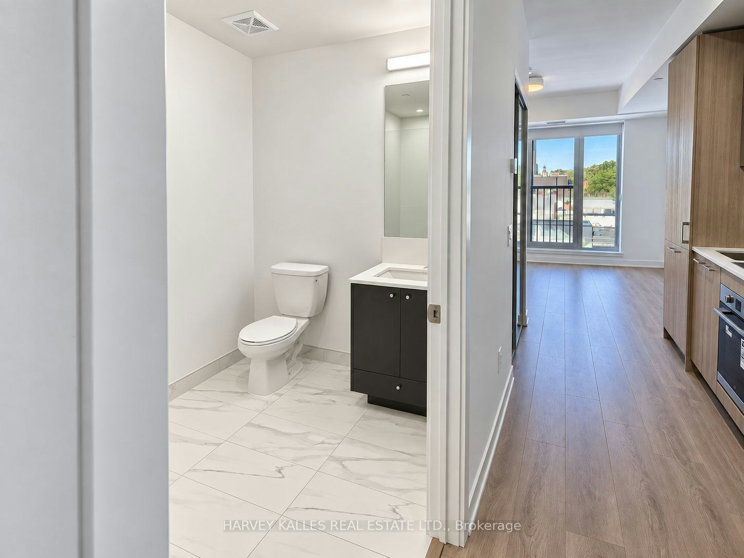 450-30 Dreamers Way, Toronto, ON, M5A 0Y7 - 16