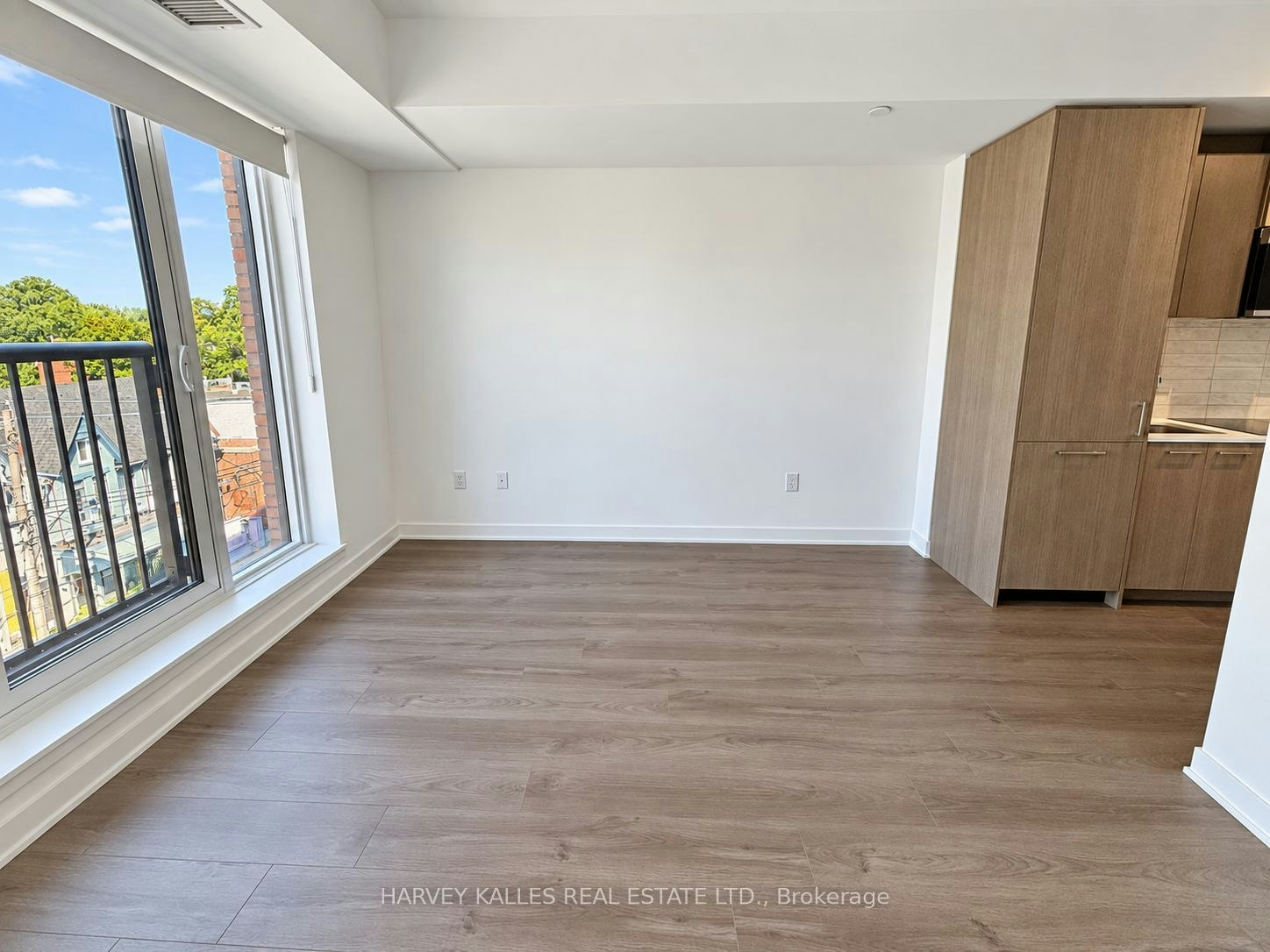 450-30 Dreamers Way, Toronto, ON, M5A 0Y7 - 12