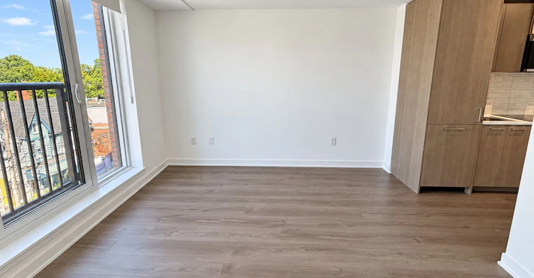 450-30 Dreamers Way, Toronto, ON, M5A 0Y7 - 12