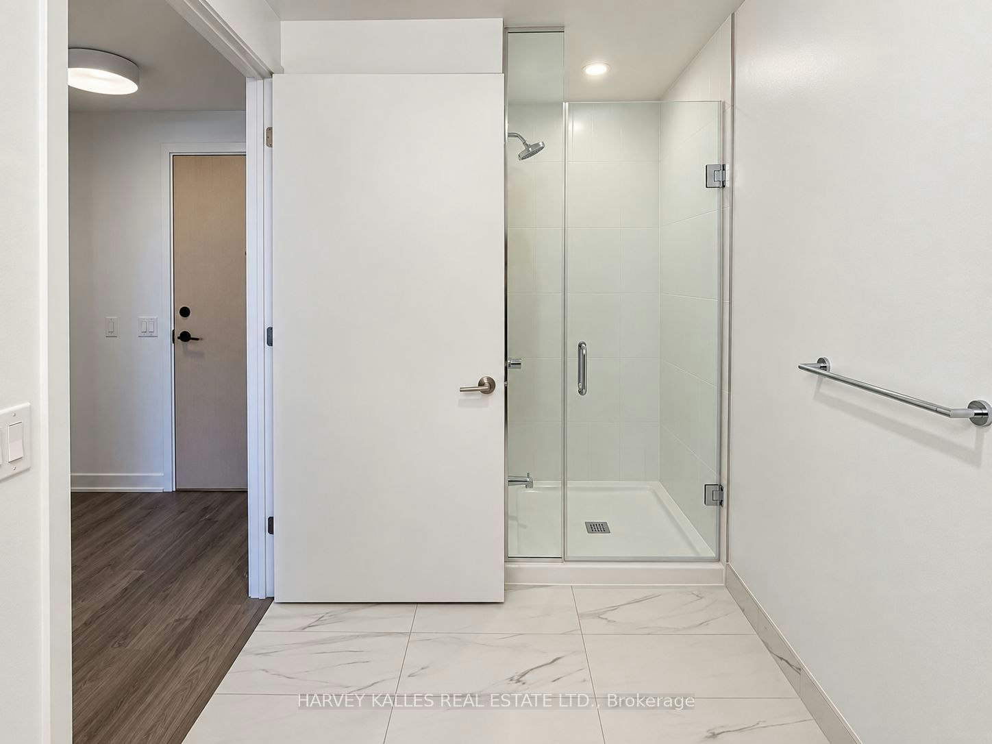 450-30 Dreamers Way, Toronto, ON, M5A 0Y7 - 19