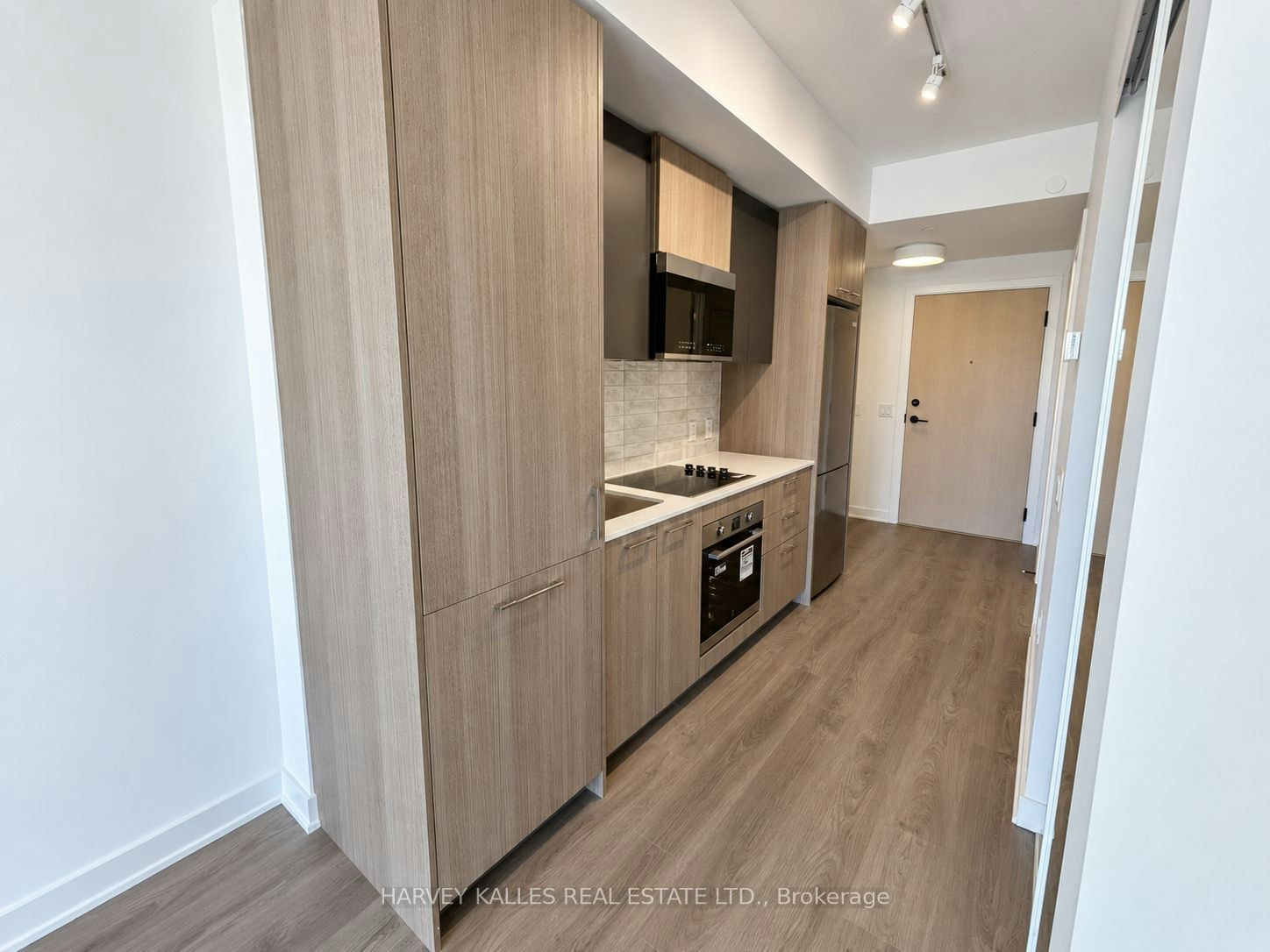 450-30 Dreamers Way, Toronto, ON, M5A 0Y7 - 5