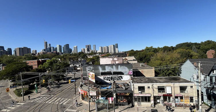450-30 Dreamers Way, Toronto, ON, M5A 0Y7 - 21