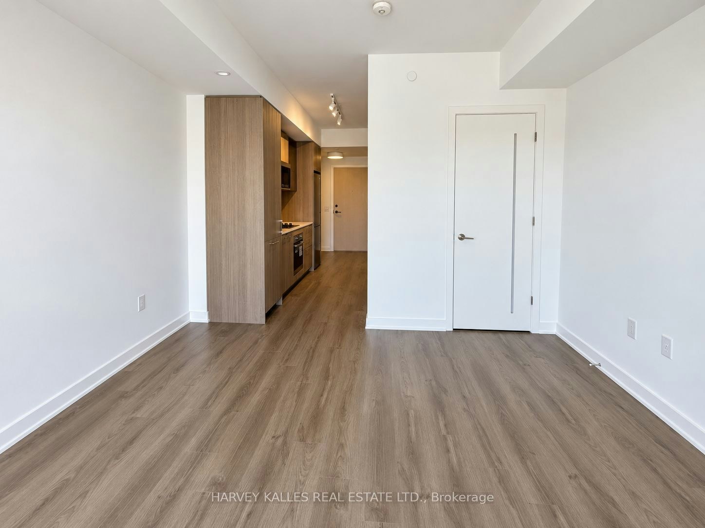 450-30 Dreamers Way, Toronto, ON, M5A 0Y7 - 10