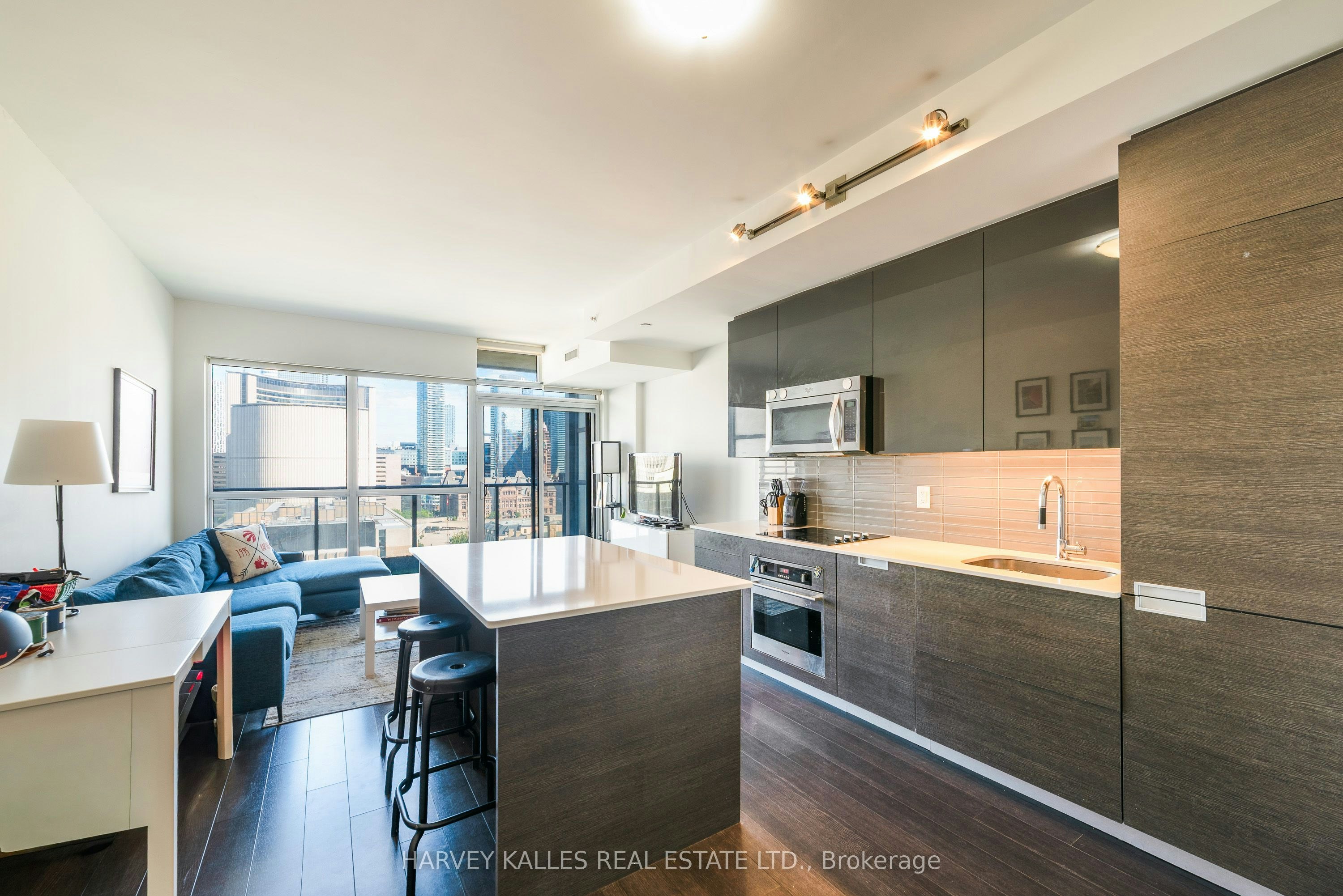 1610-210 Simcoe Street, Toronto, ON, M5T 0A9 - 2