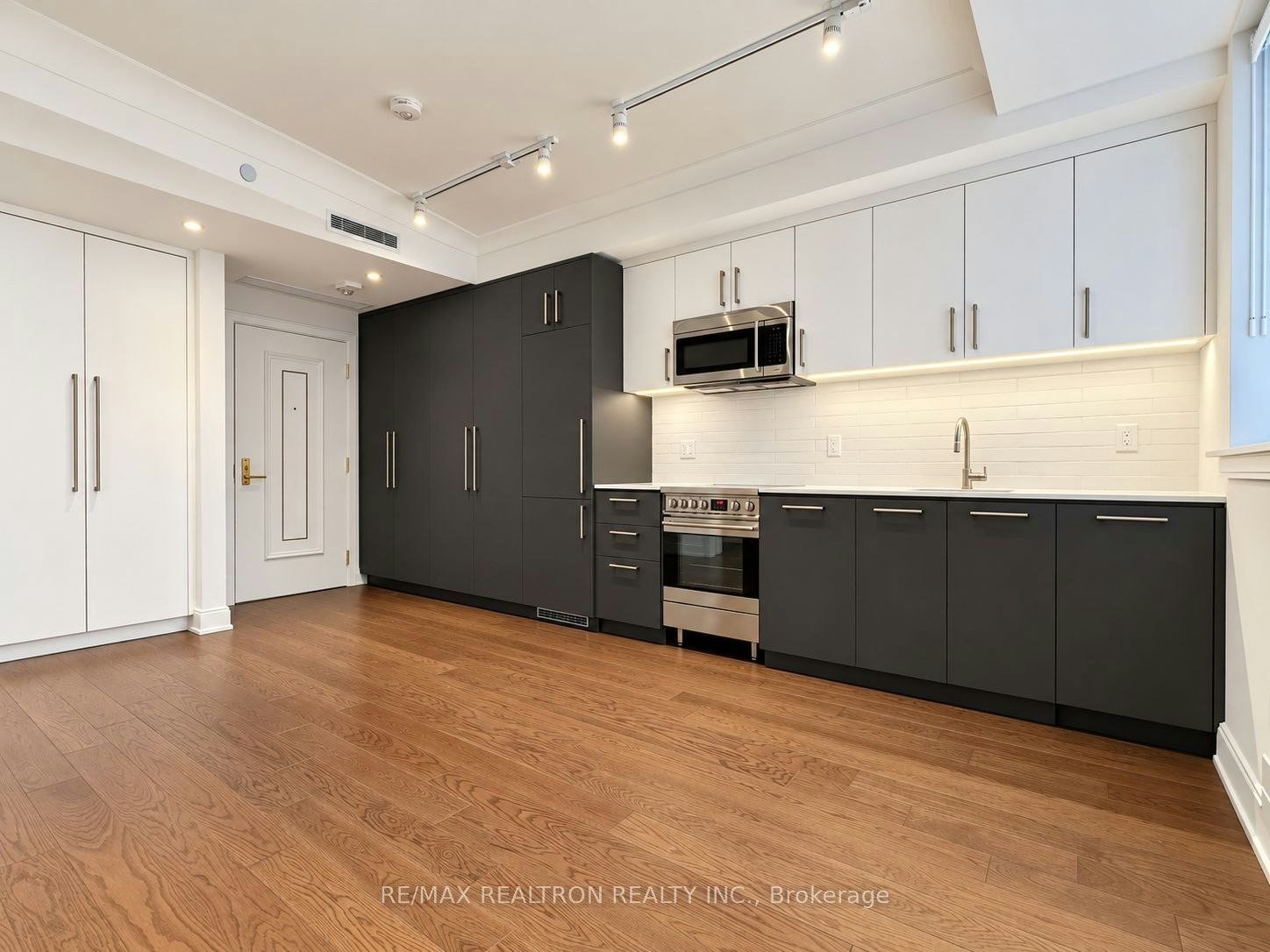 120-2 Clarendon Avenue, Toronto, ON, M4V 1H9 - 3
