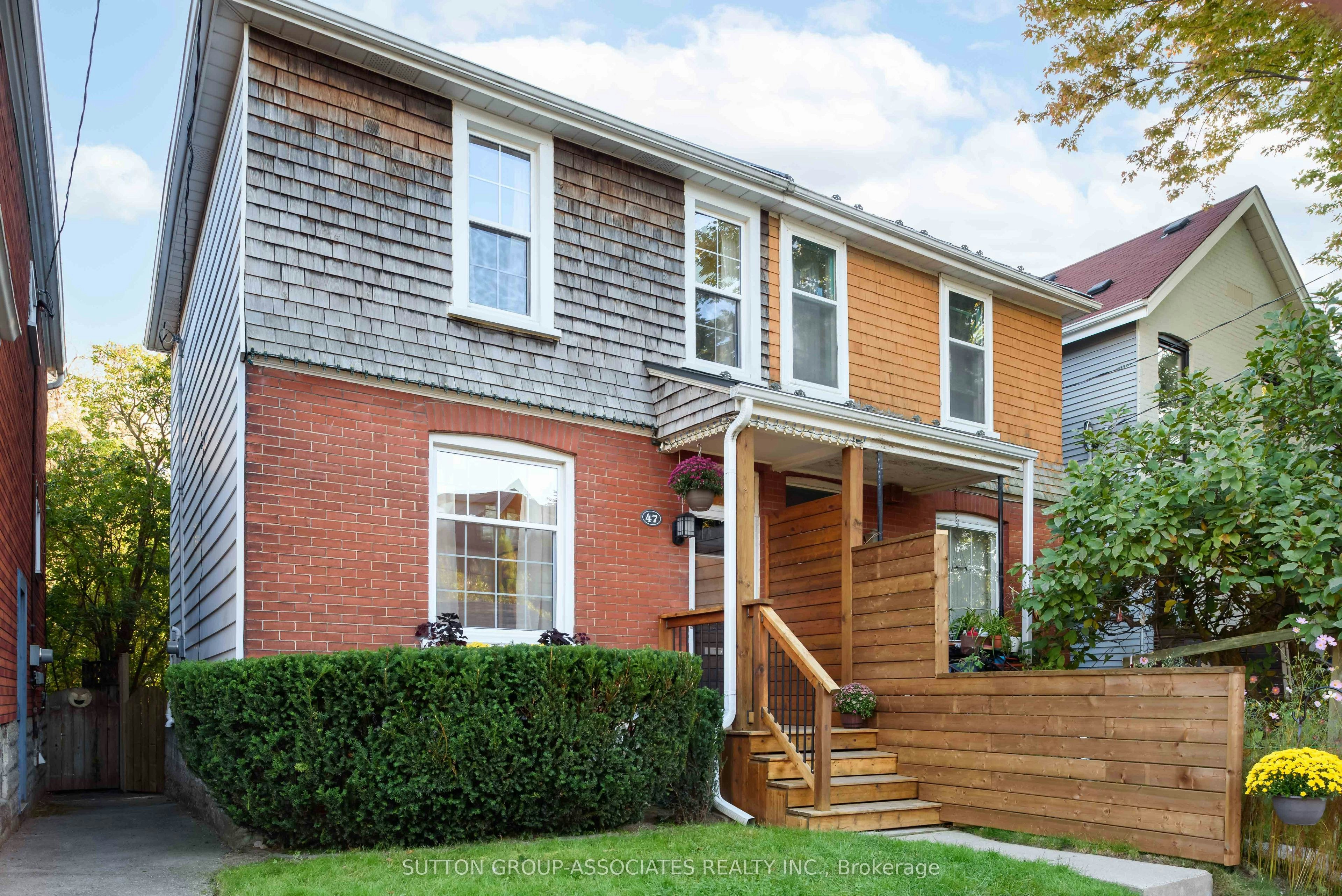 47 Hocken Avenue, Toronto, ON, M6G 2K1