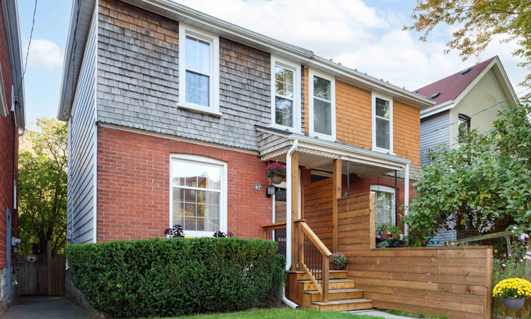 47 Hocken Avenue