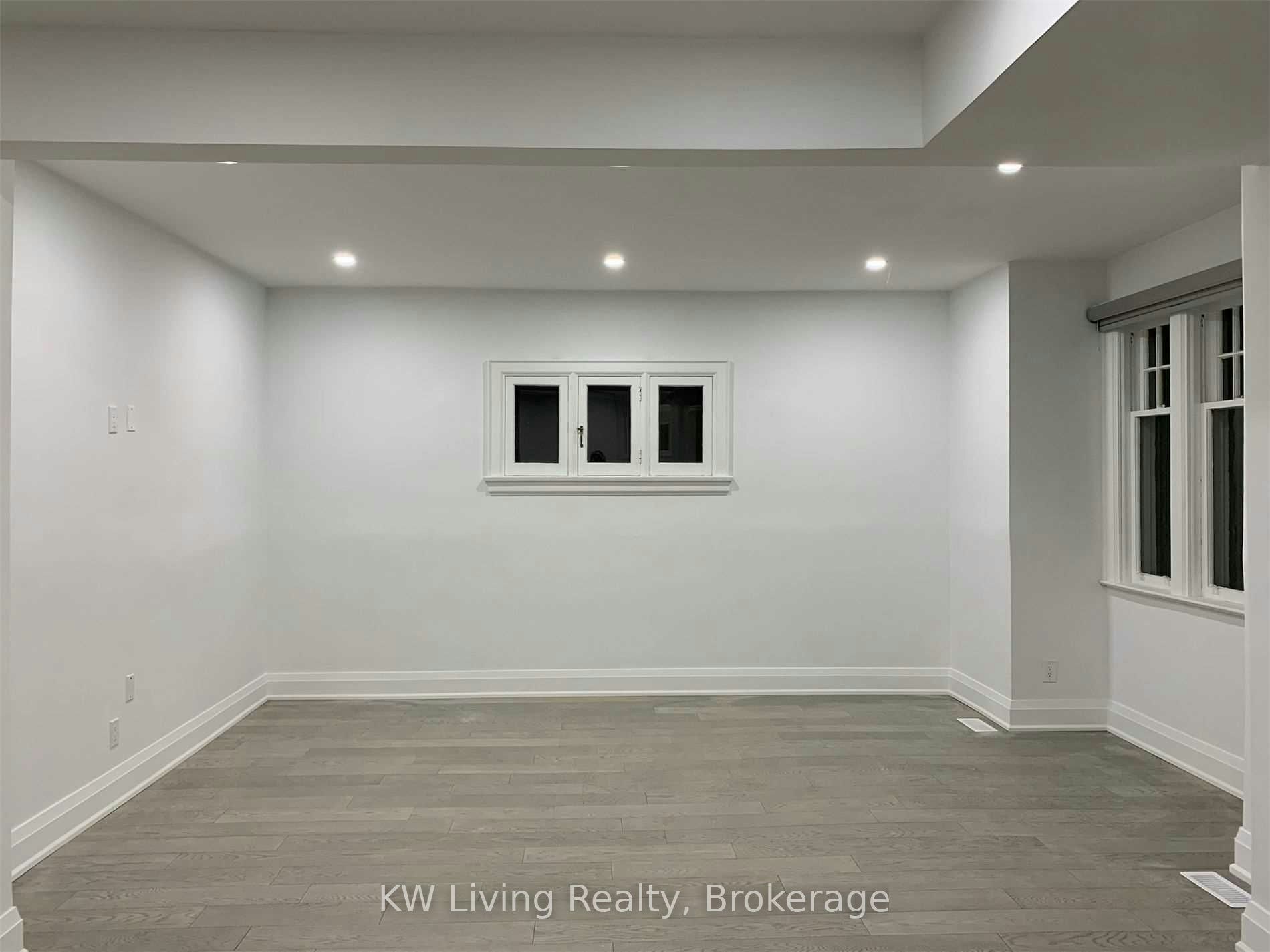 180 Dinnick Crescent, Toronto, ON, M4N 1M3 - 2