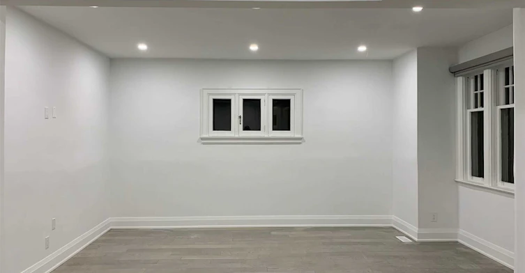 180 Dinnick Crescent, Toronto, ON, M4N 1M3 - 2