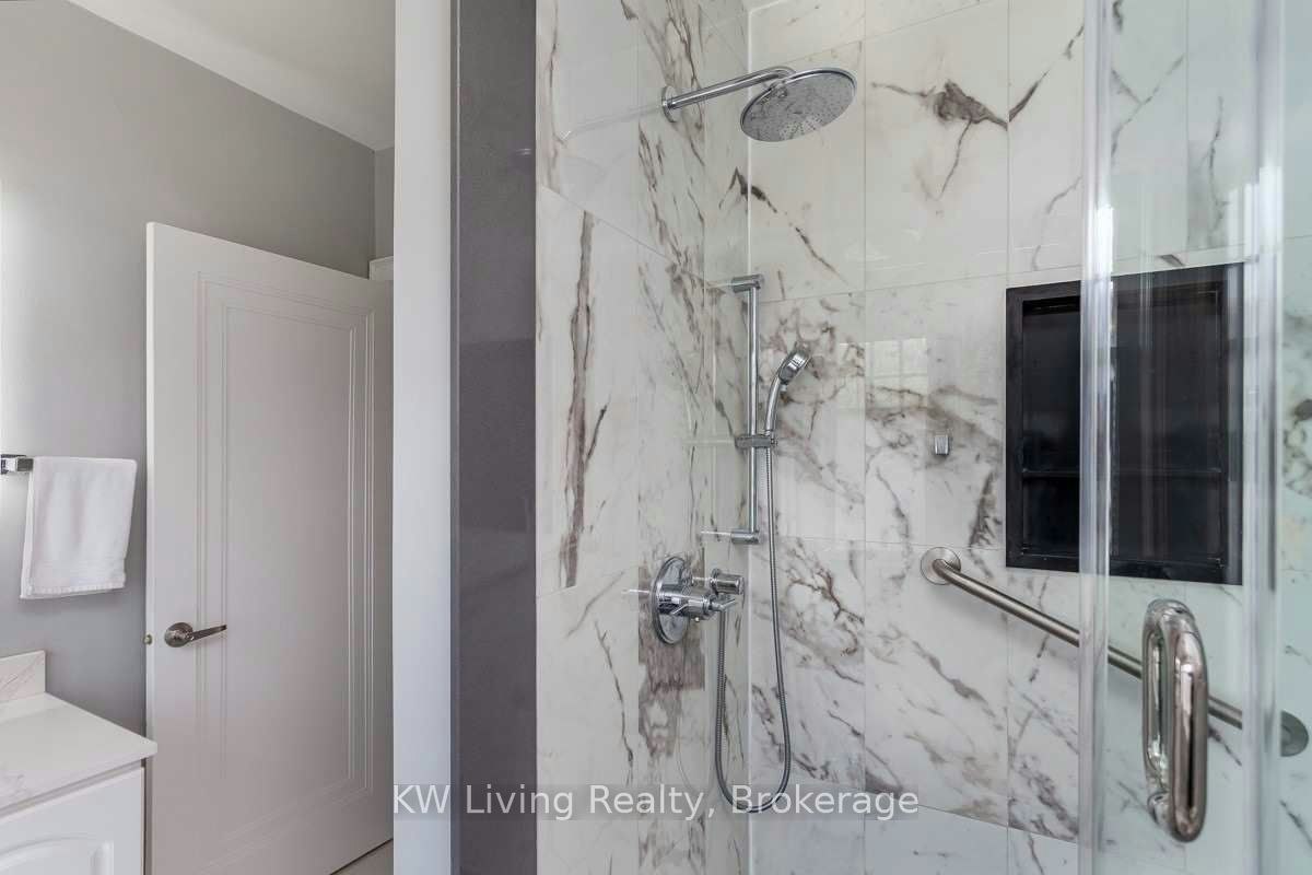 180 Dinnick Crescent, Toronto, ON, M4N 1M3 - 13