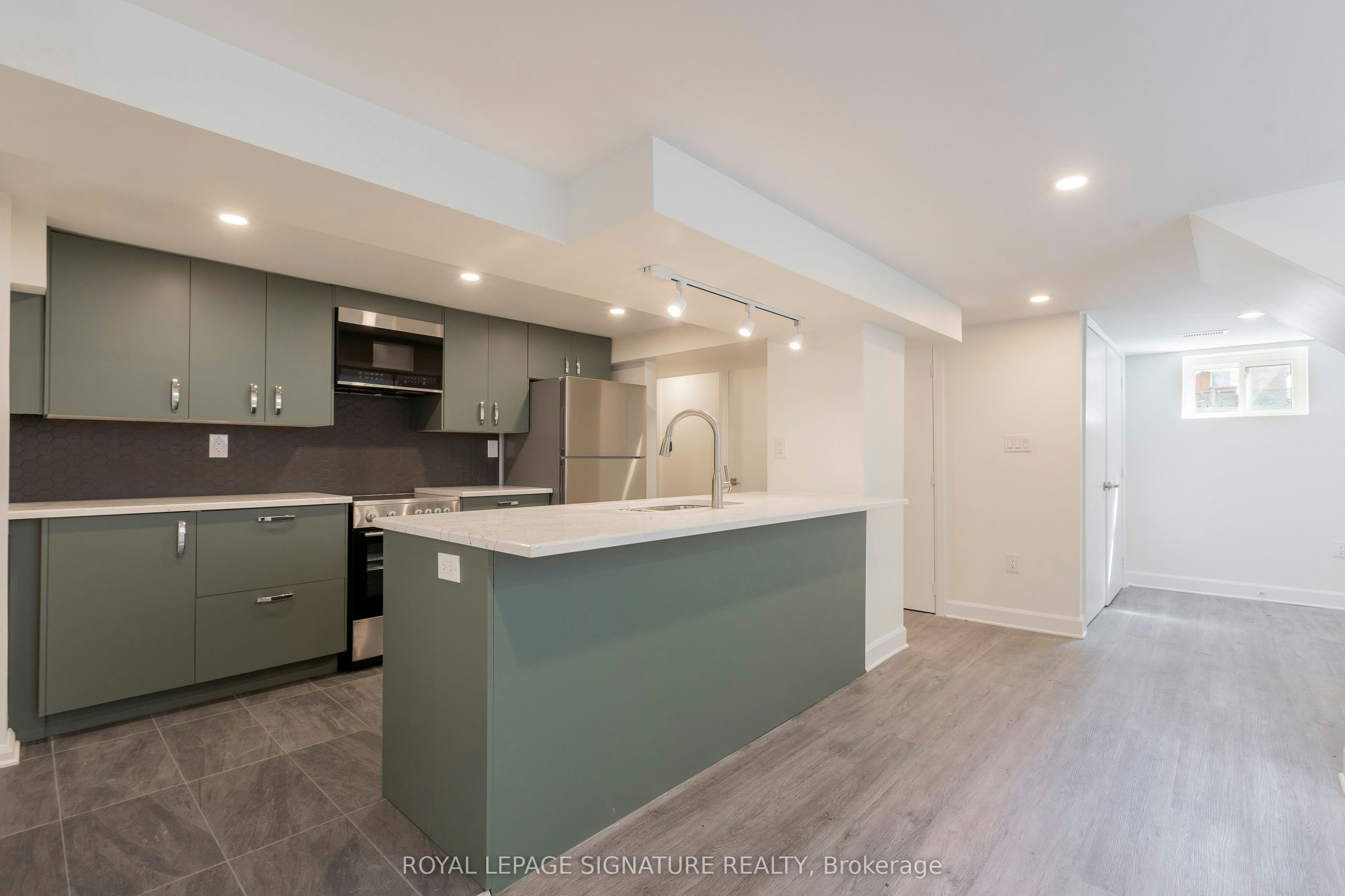 Lower Level-91 Bishop Avenue, Toronto, ON, M2M 1Z5 - 8