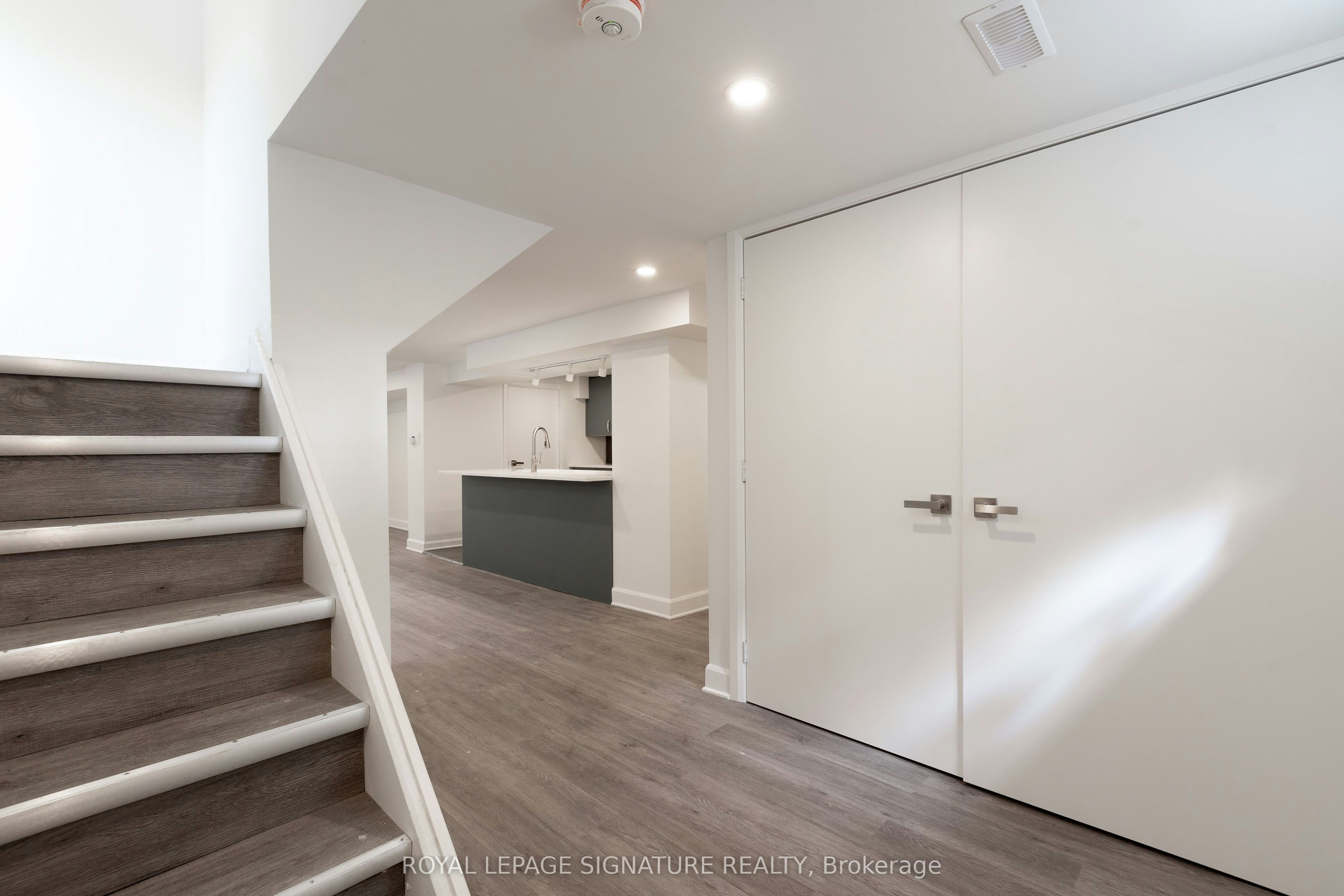Lower Level-91 Bishop Avenue, Toronto, ON, M2M 1Z5 - 3