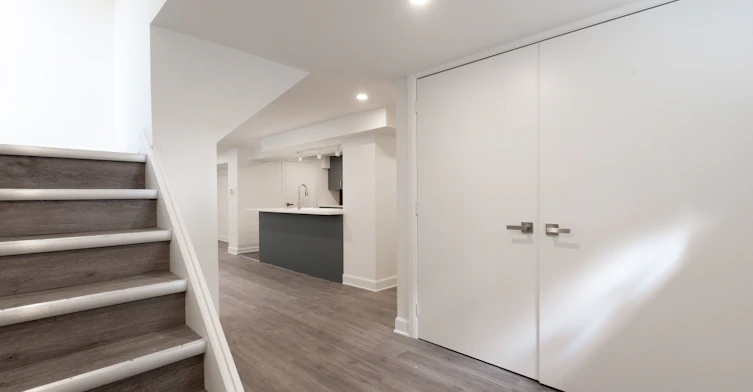 Lower Level-91 Bishop Avenue, Toronto, ON, M2M 1Z5 - 3