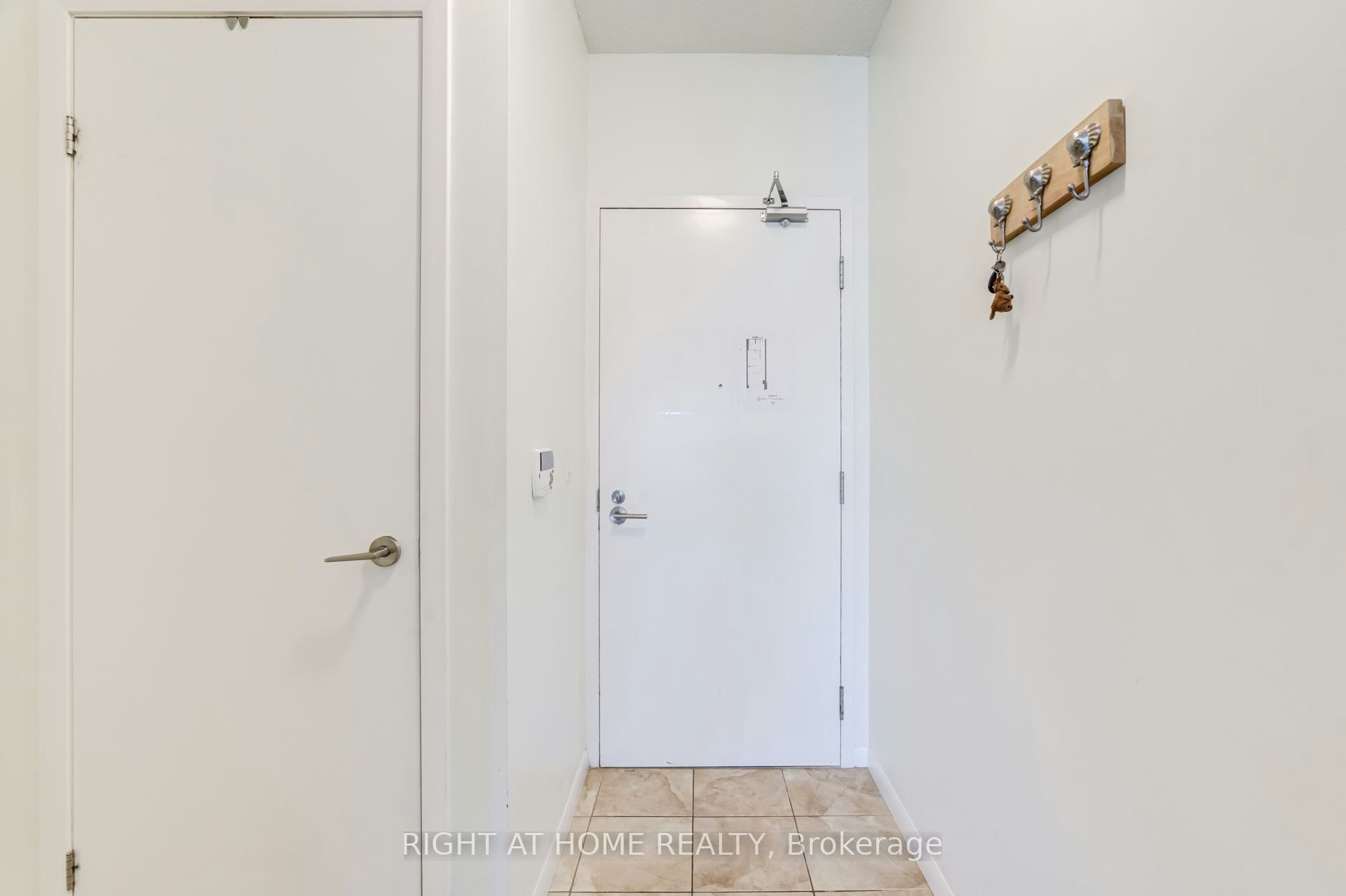 771-209 Fort York Boulevard, Toronto, ON, M5V 4A1 - 4