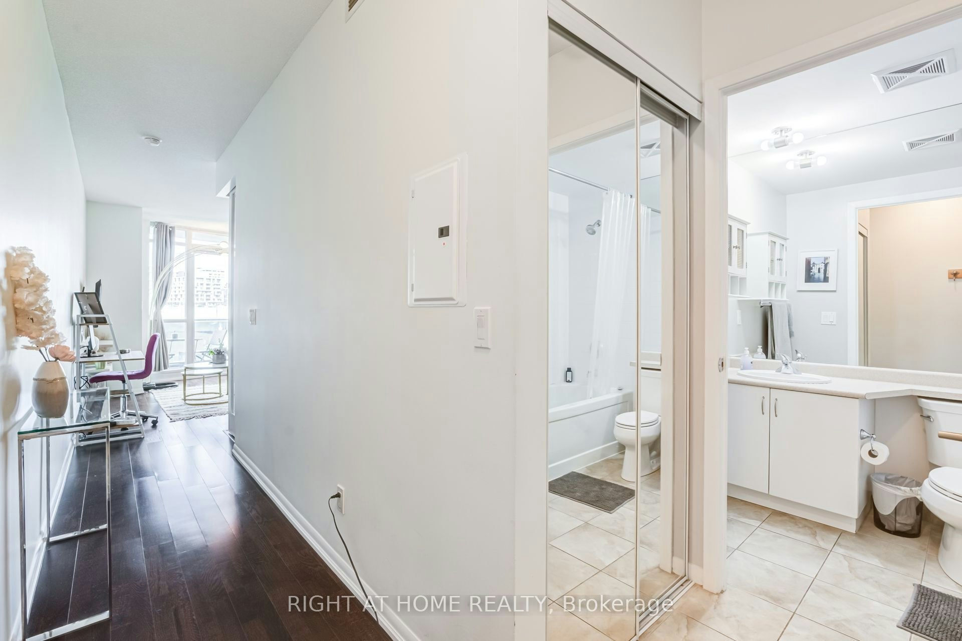 771-209 Fort York Boulevard, Toronto, ON, M5V 4A1 - 5