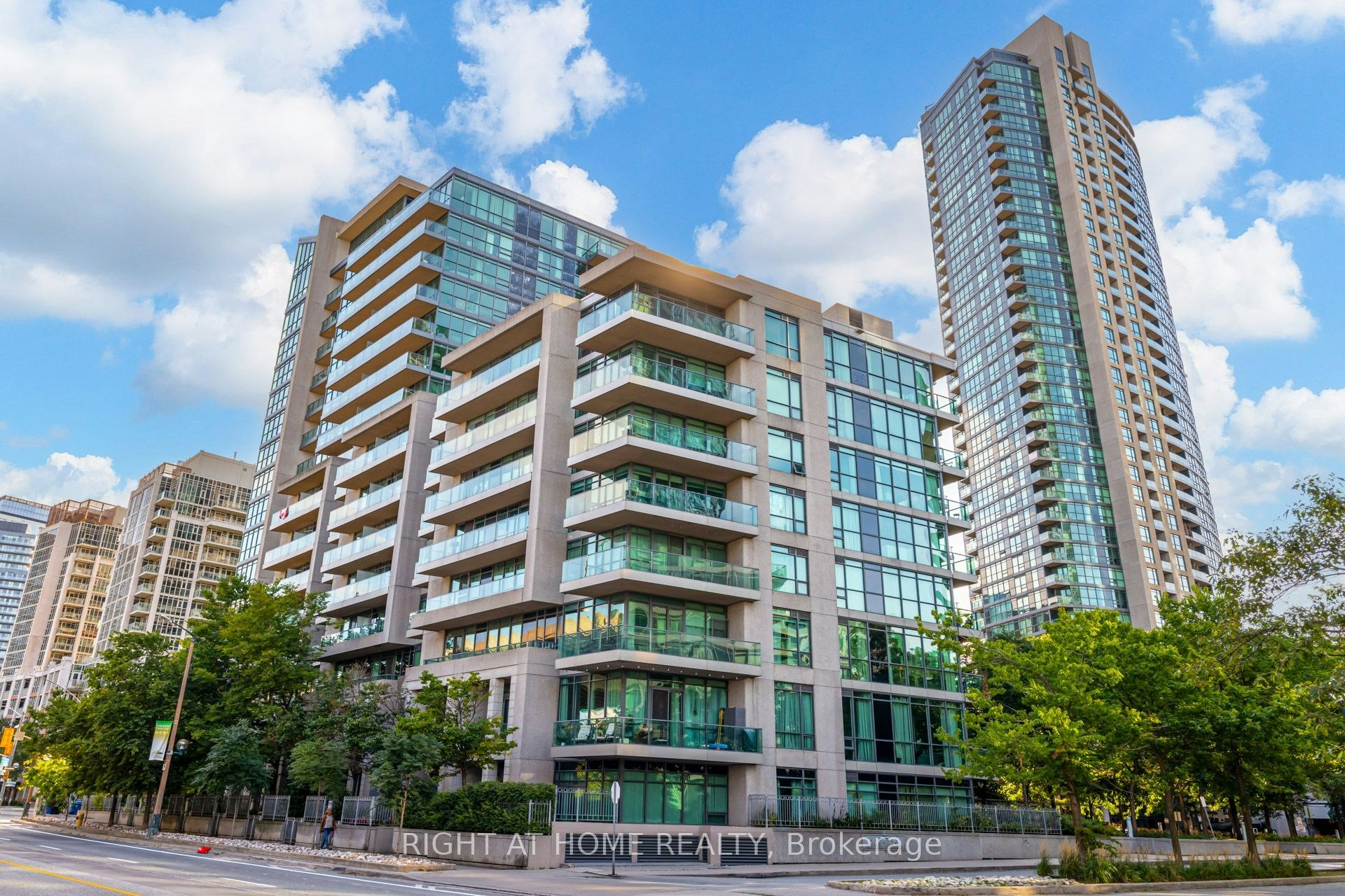 771-209 Fort York Boulevard, Toronto, ON, M5V 4A1