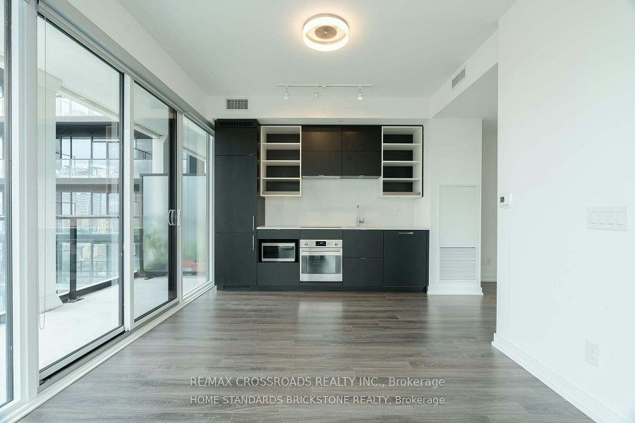 2616-20 Edward Street, Toronto, ON, M5G 1C9 - 5