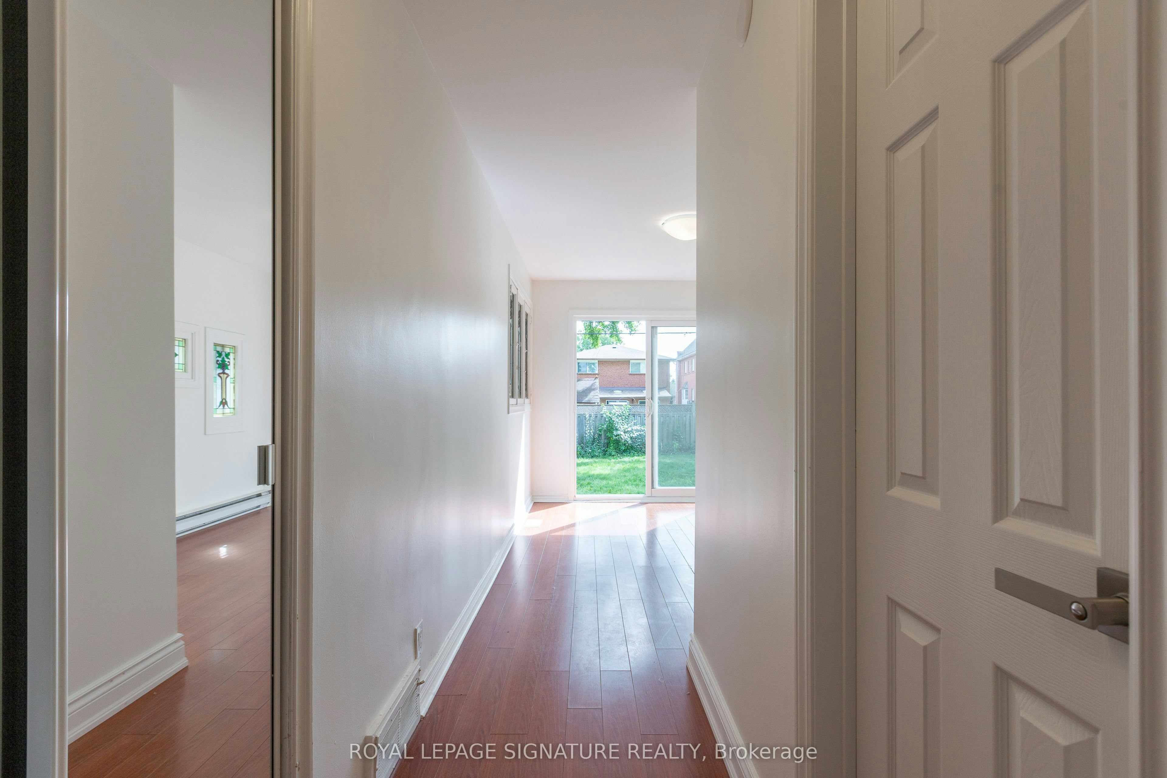 Main-91 Bishop Avenue, Toronto, ON, M2M 1Z5 - 19