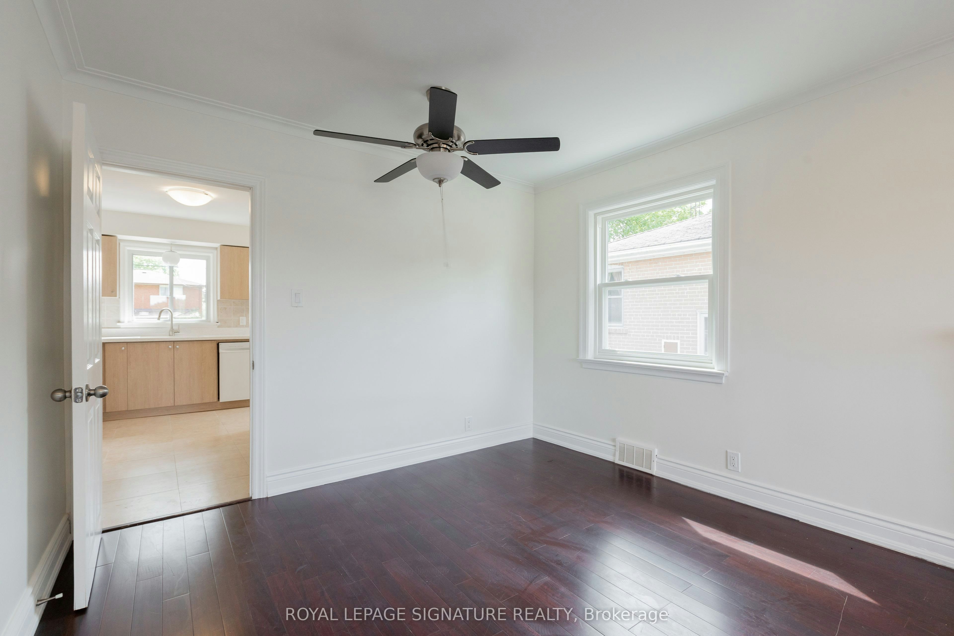 Main-91 Bishop Avenue, Toronto, ON, M2M 1Z5 - 7