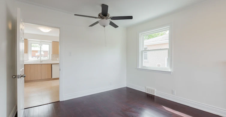 Main-91 Bishop Avenue, Toronto, ON, M2M 1Z5 - 7