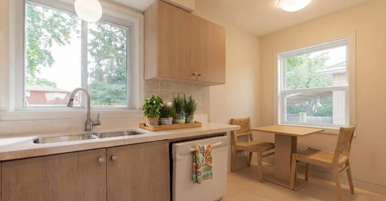 Main-91 Bishop Avenue, Toronto, ON, M2M 1Z5 - 12