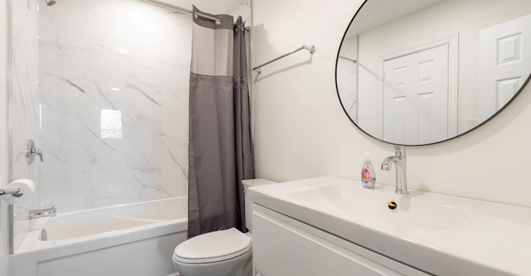 Main-91 Bishop Avenue, Toronto, ON, M2M 1Z5 - 22