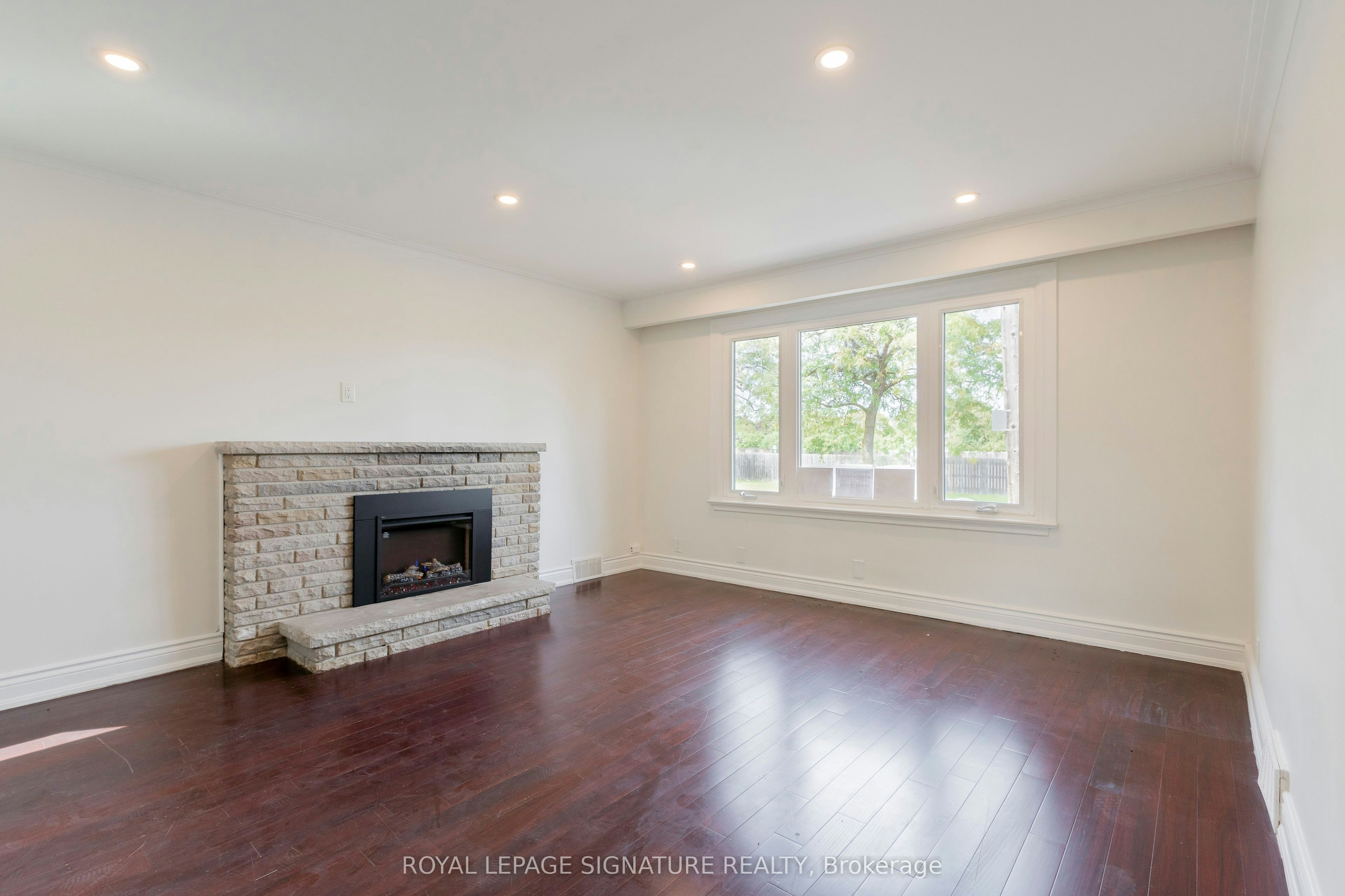 Main-91 Bishop Avenue, Toronto, ON, M2M 1Z5 - 4