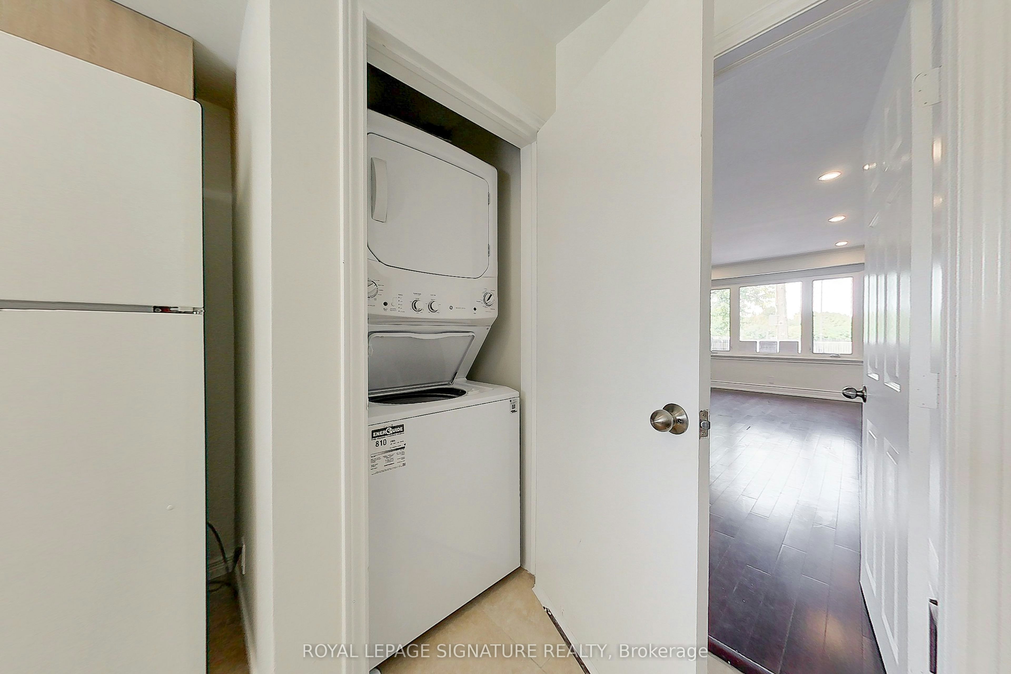 Main-91 Bishop Avenue, Toronto, ON, M2M 1Z5 - 23