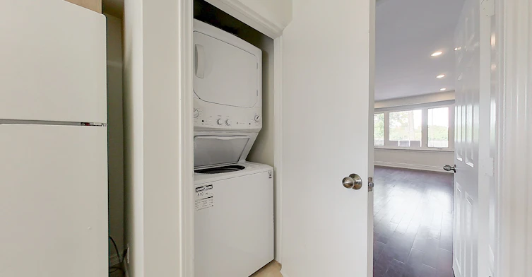 Main-91 Bishop Avenue, Toronto, ON, M2M 1Z5 - 23