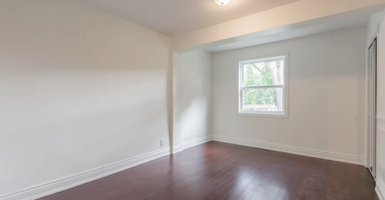 Main-91 Bishop Avenue, Toronto, ON, M2M 1Z5 - 17