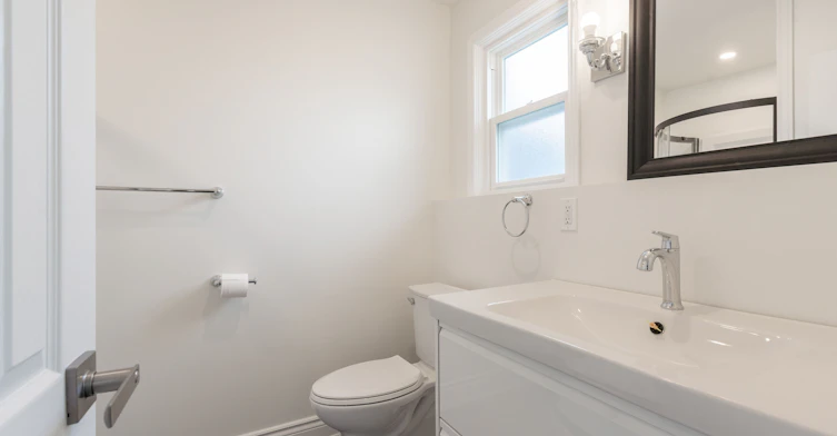 Main-91 Bishop Avenue, Toronto, ON, M2M 1Z5 - 15