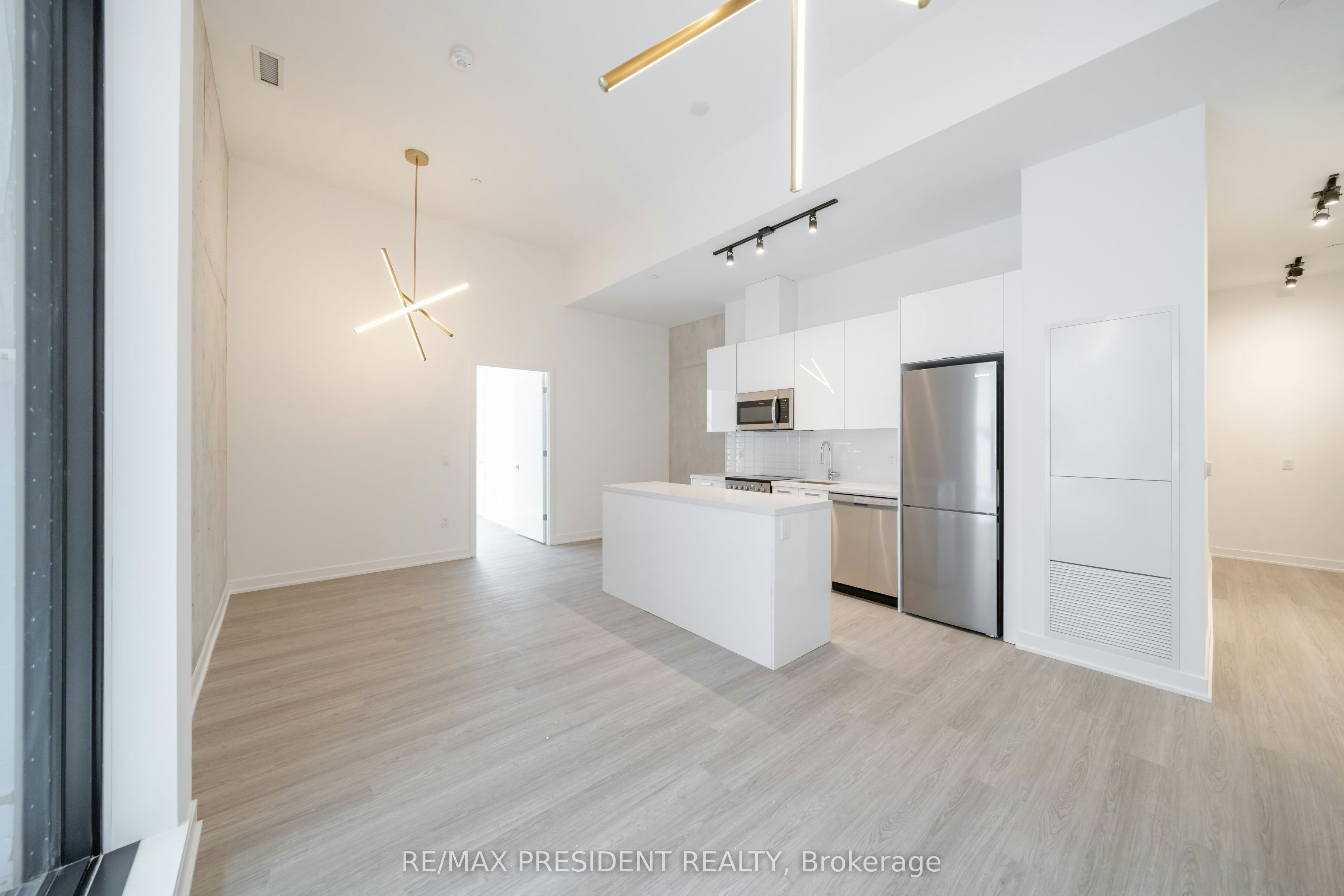 201-284 King Street E, Toronto, ON, M5A 1K4