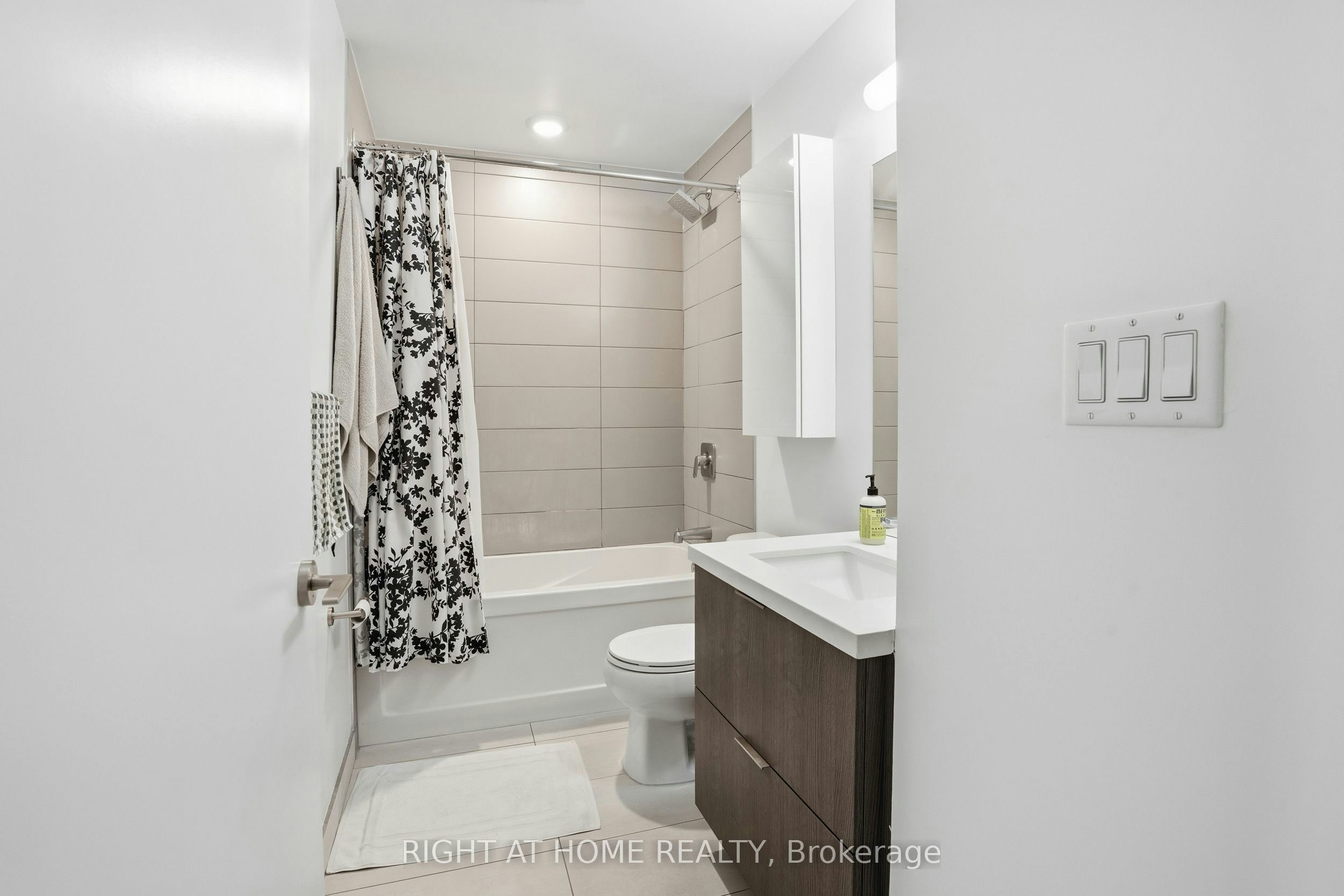 511-109 Ossington Avenue, Toronto, ON, M6J 2Z2 - 5