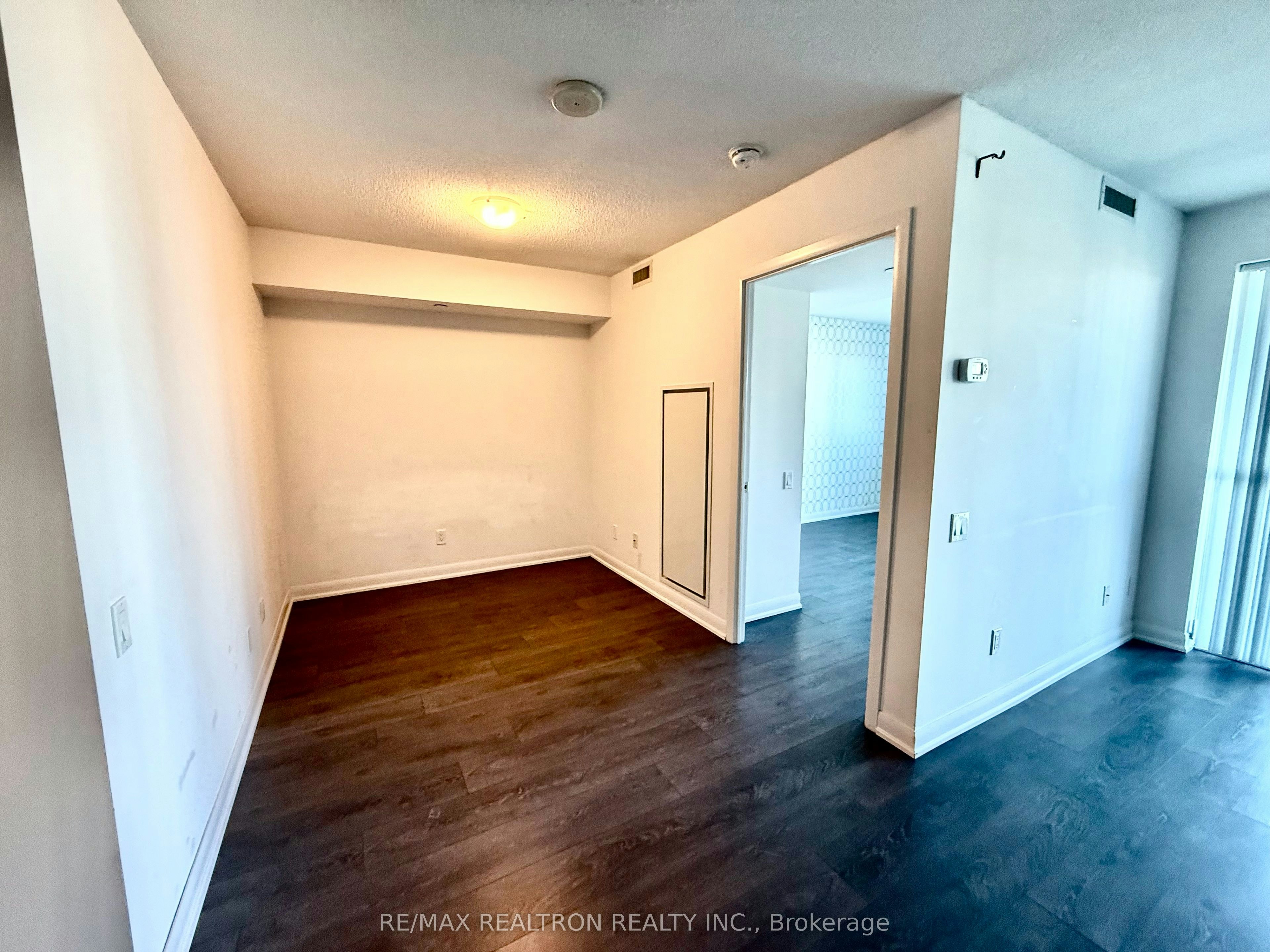 601-5162 Yonge Street, Toronto, ON, M2N 0E9 - 13
