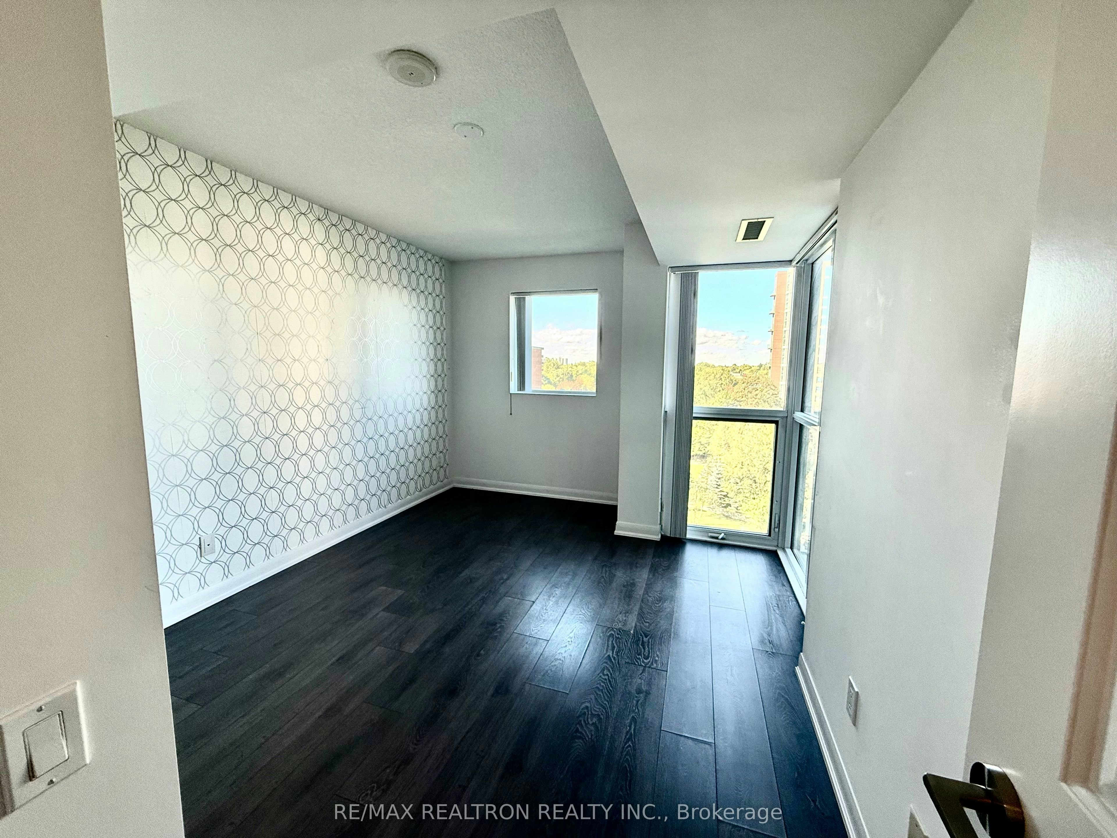 601-5162 Yonge Street, Toronto, ON, M2N 0E9 - 15