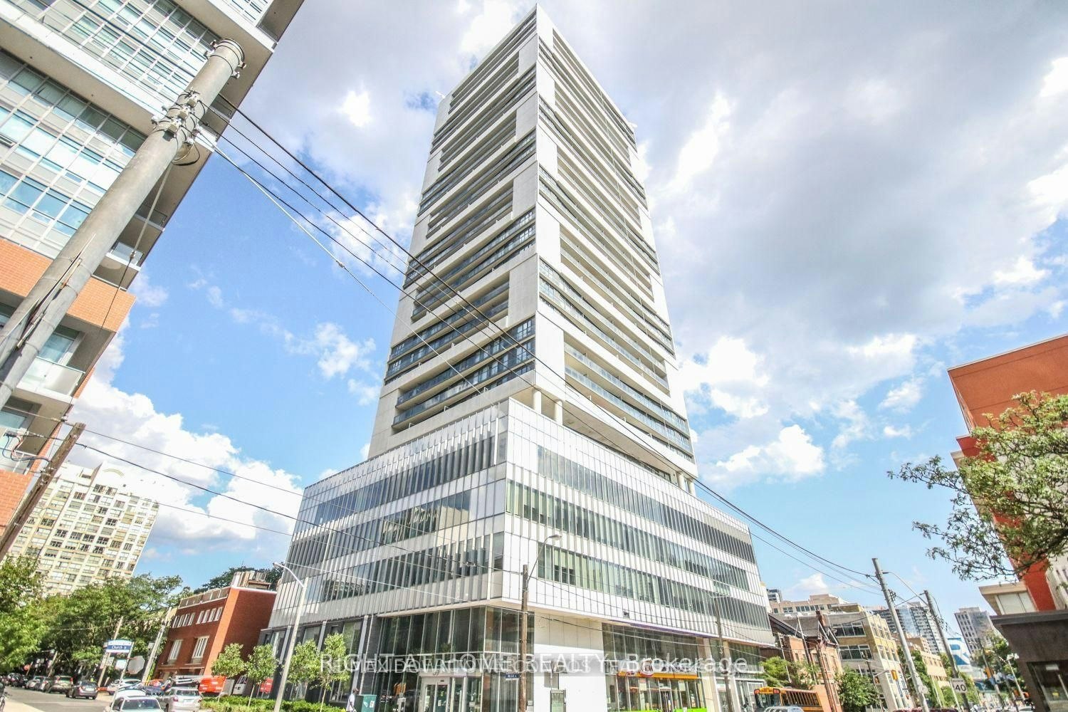 1402-89 Mcgill Street, Toronto, ON, M5B 1H5