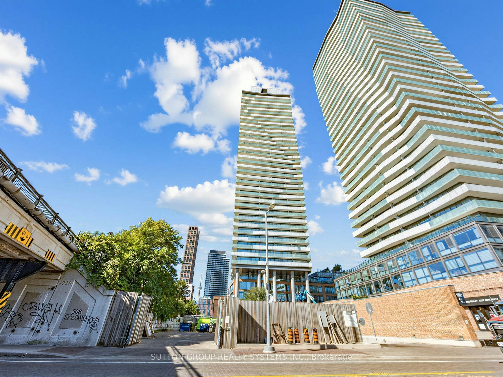907-70 Distillery Lane, Toronto, ON, M5A 0E3