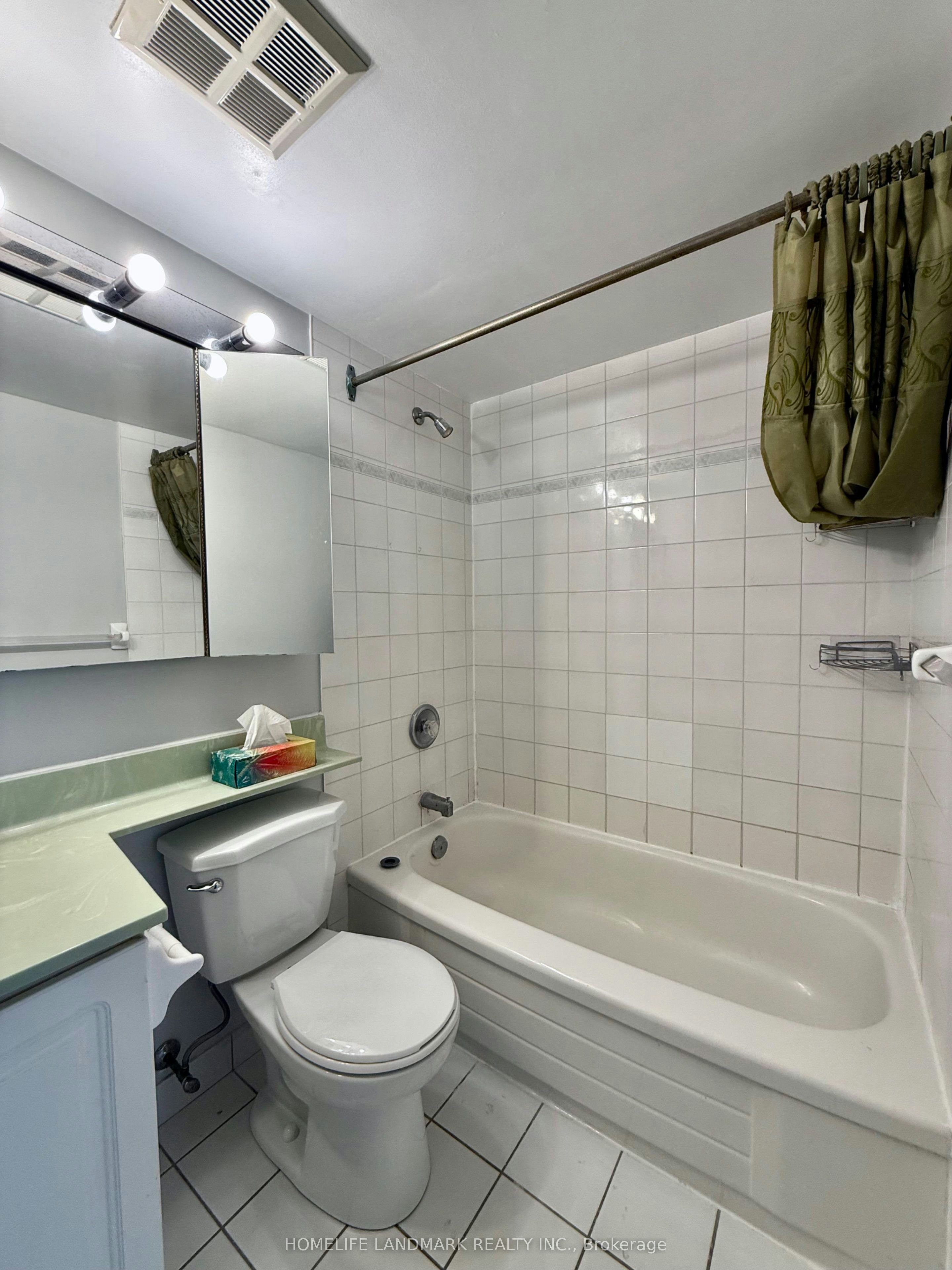 1106-18 Pemberton Avenue, Toronto, ON, M2M 4K9 - 12