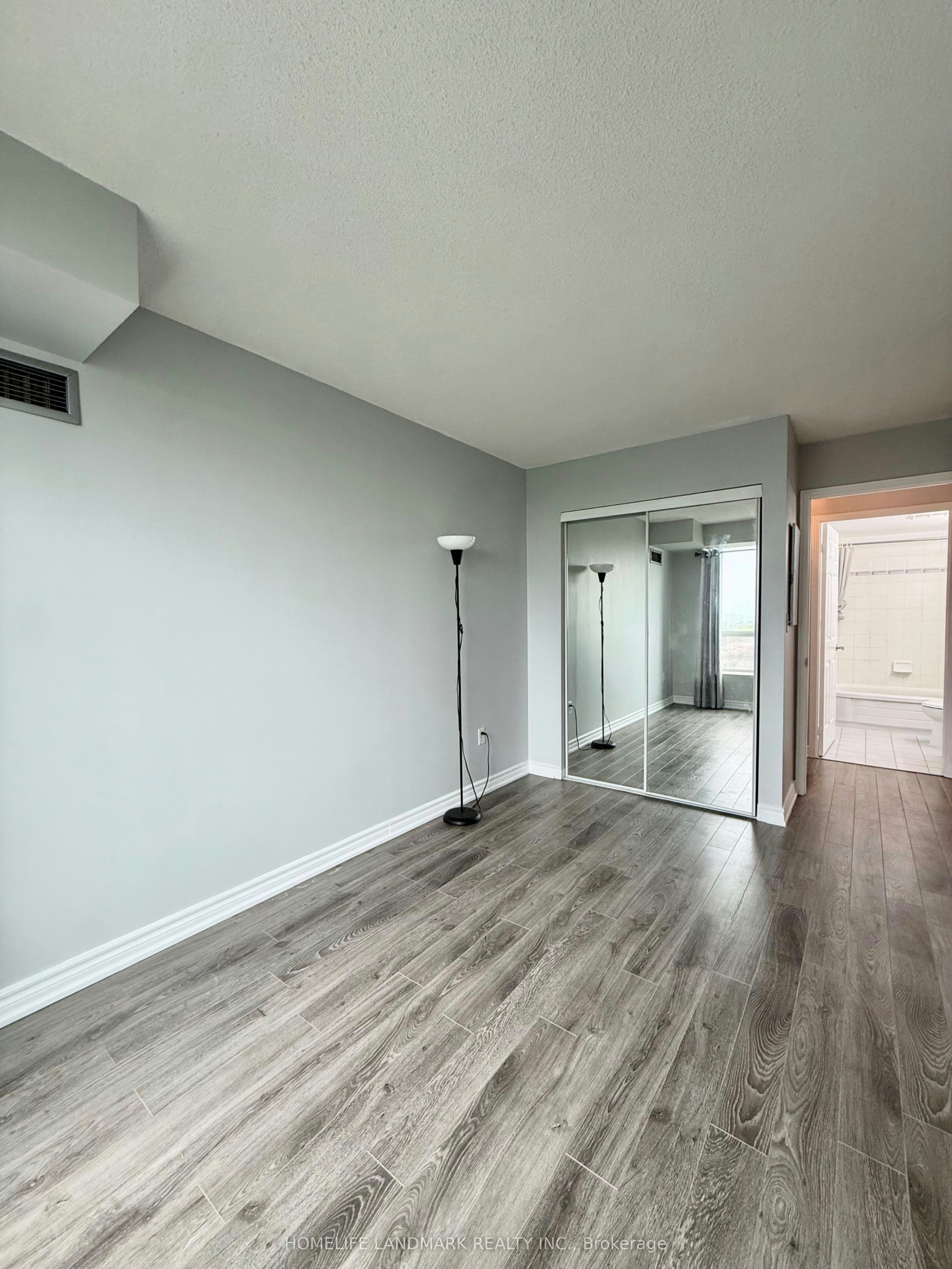 1106-18 Pemberton Avenue, Toronto, ON, M2M 4K9 - 8