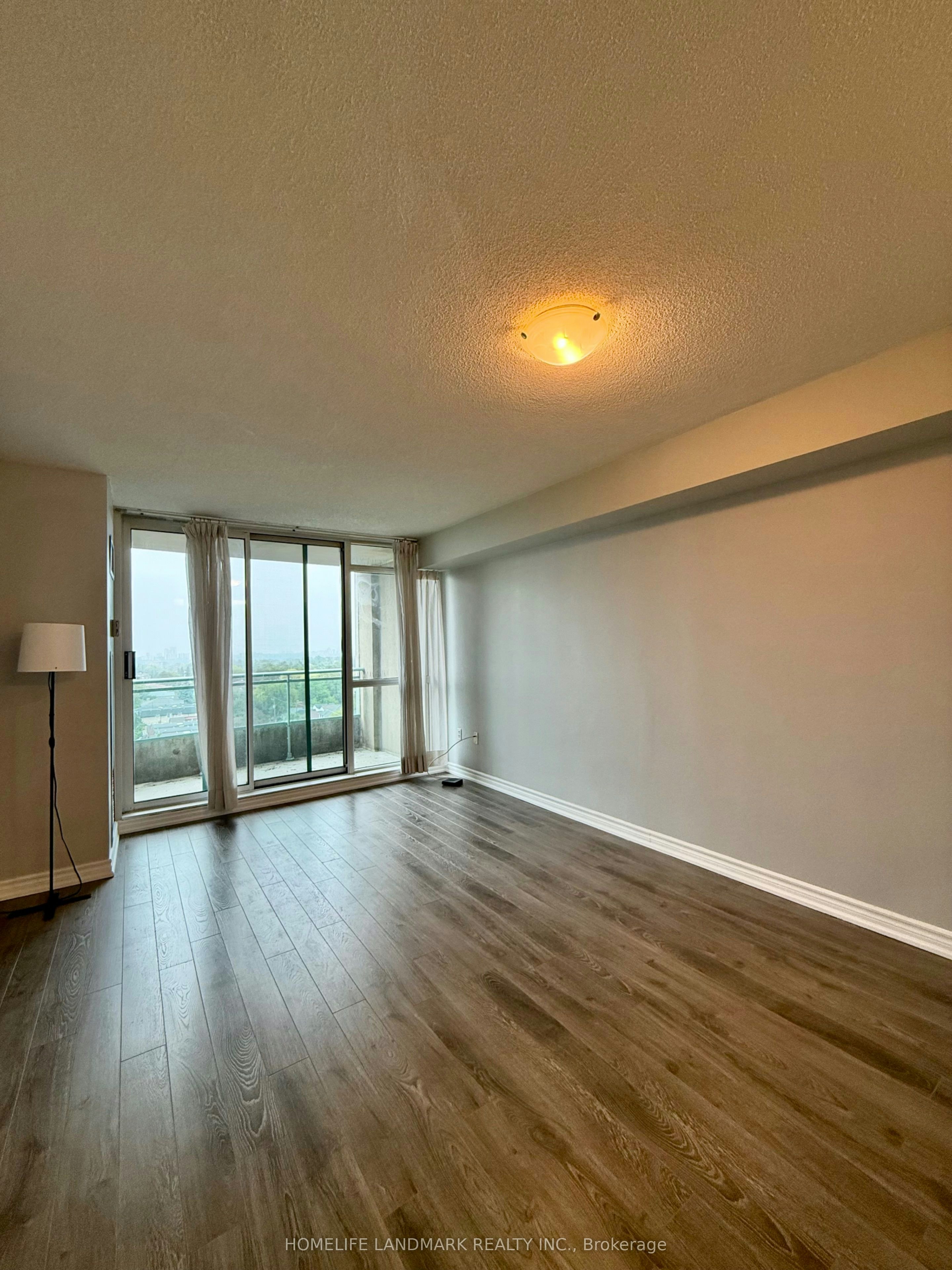1106-18 Pemberton Avenue, Toronto, ON, M2M 4K9 - 2