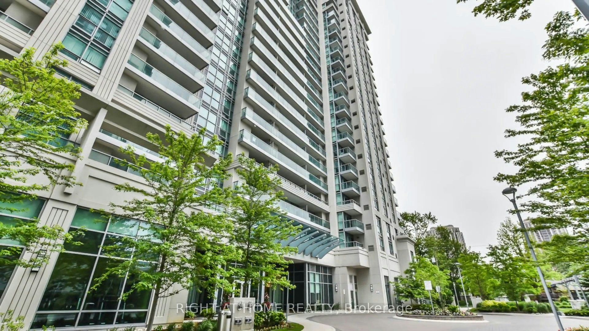 1515-17 Anndale Drive, Toronto, ON, M5G 2W7